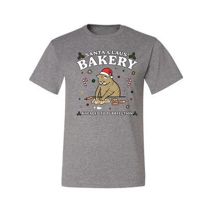 Santa Claus Bakery | Bread Kneaded to Purrfection, Funny Cute Cat Chef Baker Joke Ugly Christmas Men's T-Shirt