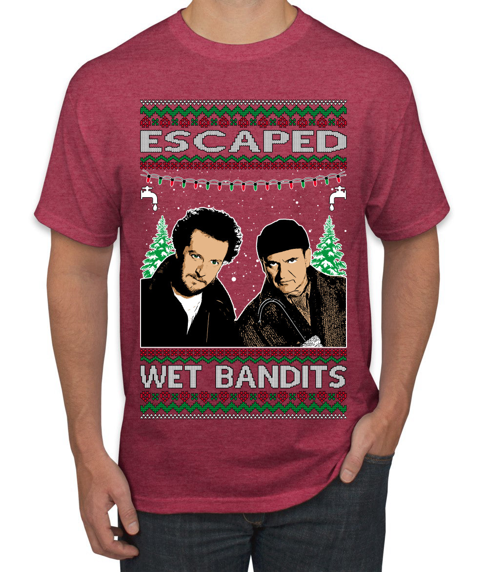 Escaped Bandits Classic Home Holiday Movie, Christmas Gifts, Funny Xmas Gift Idea, Ugly Christmas Sweater Men's T-Shirt